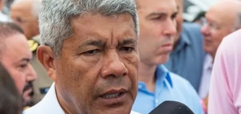 Jerônimo dá “puxão de orelha” em aliados que votaram a favor da Blindagem