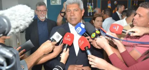 Jerônimo lamenta ausência de Angelo Coronel em reunião