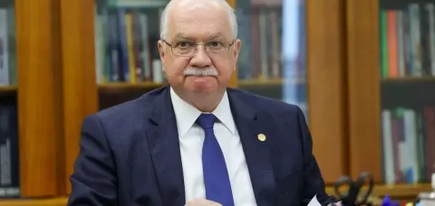 Ninguém pense que fará reforma contra o Poder Judiciário, diz Fachin