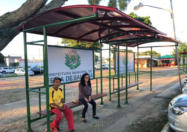 Prefeitura anuncia renovação de 80 novos pontos de ônibus em Feira de Santana