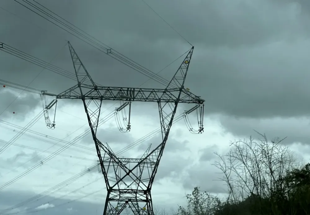 Faltou luz aí? Apagão atinge Bahia e mais estados do Brasil durante a madrugada