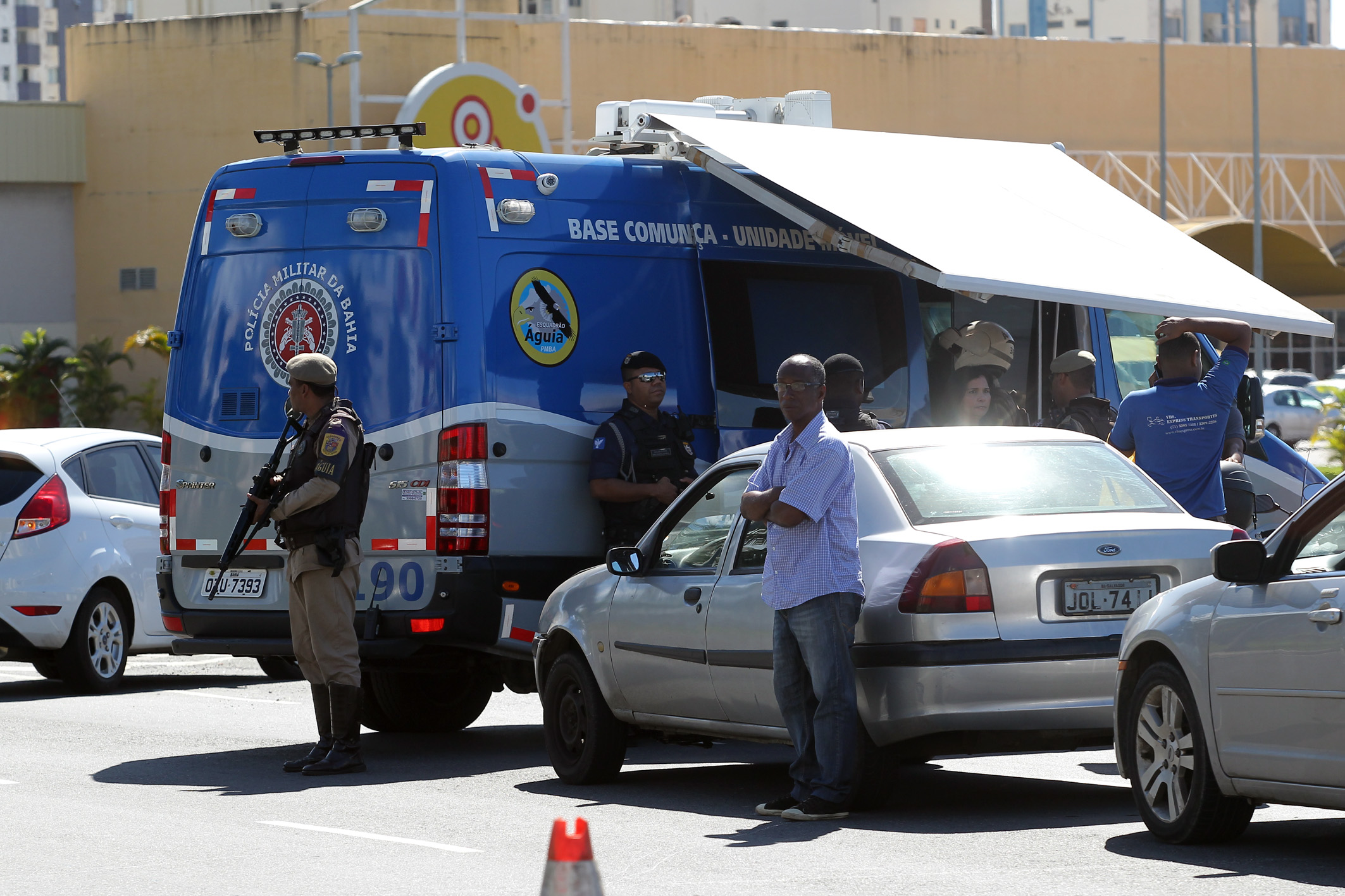 PM apreendeu 130 motos de uma vez em Feira; mais da metade, condutor sem CNH