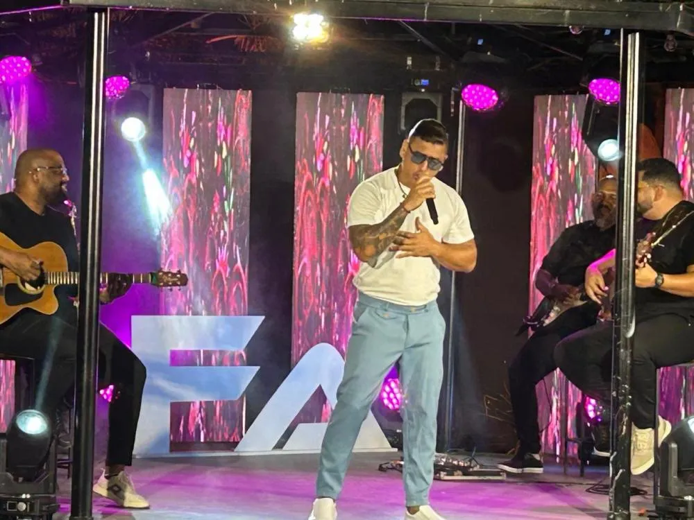 Fábio Aquino grava audiovisual em Feira de Santana e celebra início de um sonho