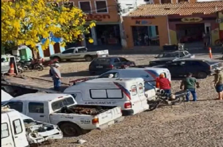 MP-BA recomenda ajuste na gestão de bens de município baiano após abandono de veículos na rua