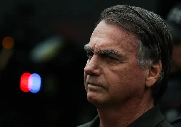 Aliados de Bolsonaro veem brecha de Moraes para prisão domiciliar; entenda