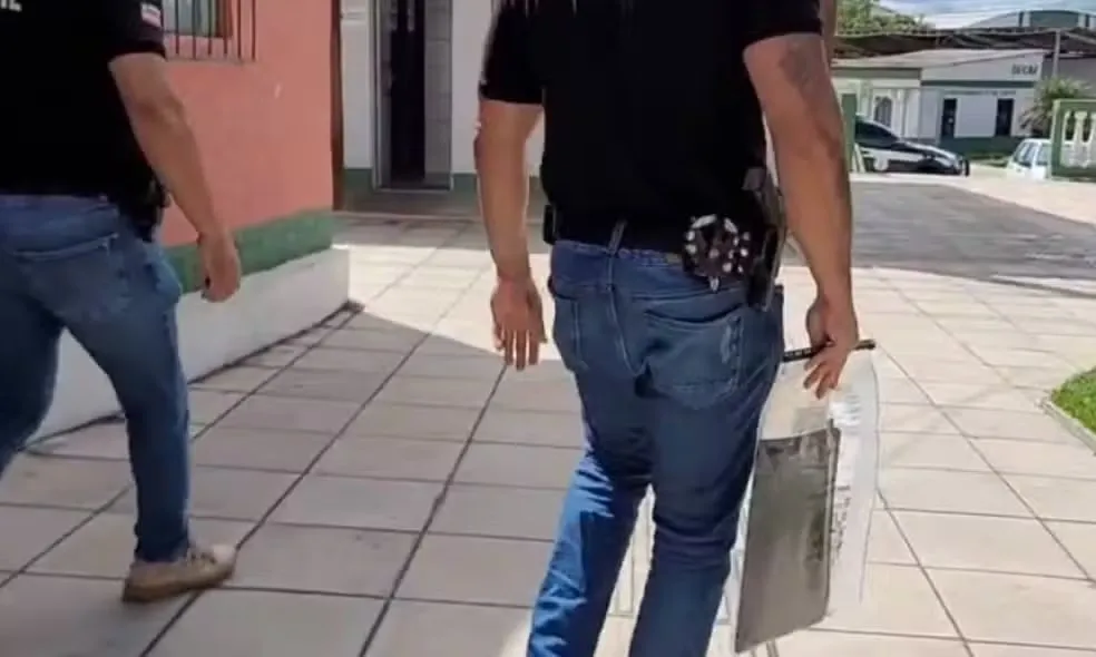 Presidente de cooperativa agropecuária é investigado por ofensas a funcionárias e tentativa de destruição de provas na Bahia — Foto: PC-BA