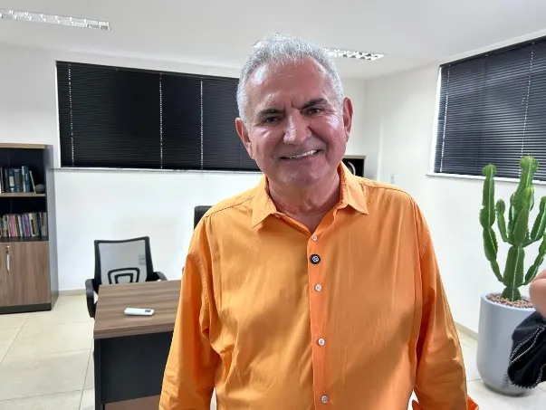 Ângelo Coronel diz ter sido “defenestrado” do PSD, evita ataques pessoais e sinaliza possível mudança de partido