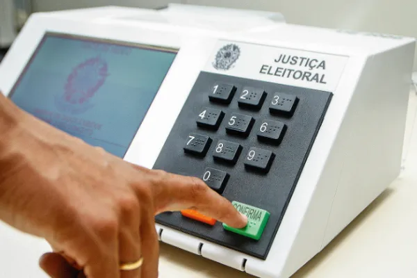 TSE pode aplicar multas a quem utilizar IA de forma indevida nas eleições - Foto: Reprodução | Abradep
