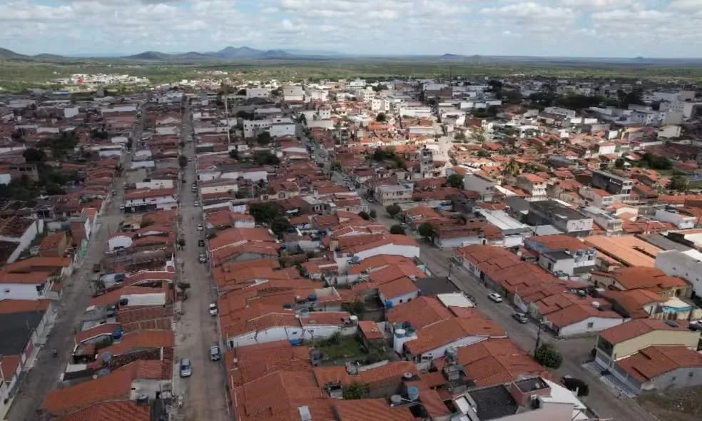 Mulher é morta a facadas em Ipirá — Foto: TV Subaé