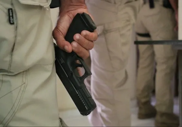 Mototaxista é preso em flagrante por tráfico de drogas em Feira de Santana