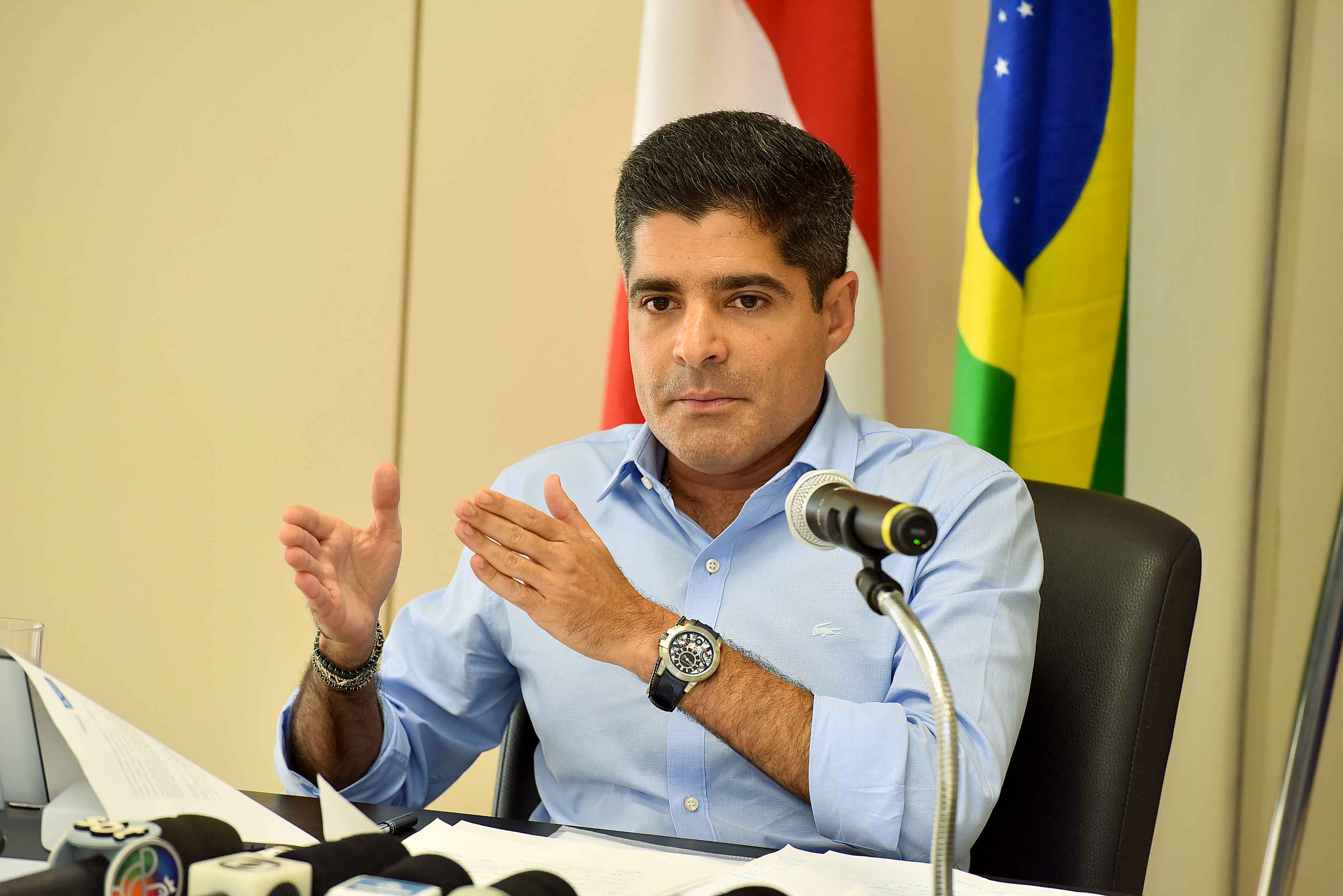 Sem querer falar de futuro, ACM Neto revela interesse no PDT para 2022: ‘Namoro intenso’