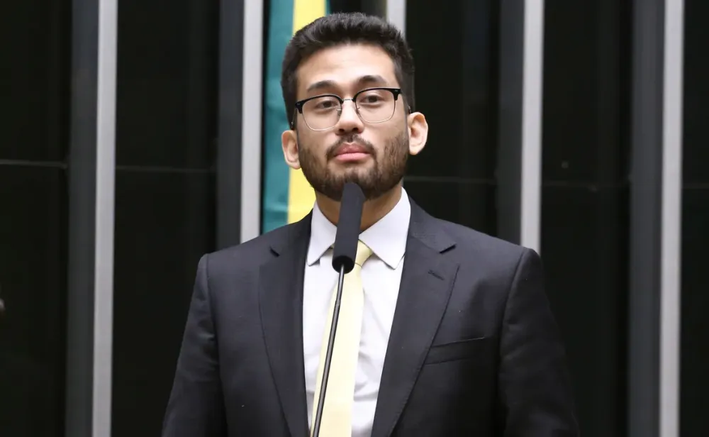 Deputado critica PL que torna Salvador capital do Brasil: “Escárnio“