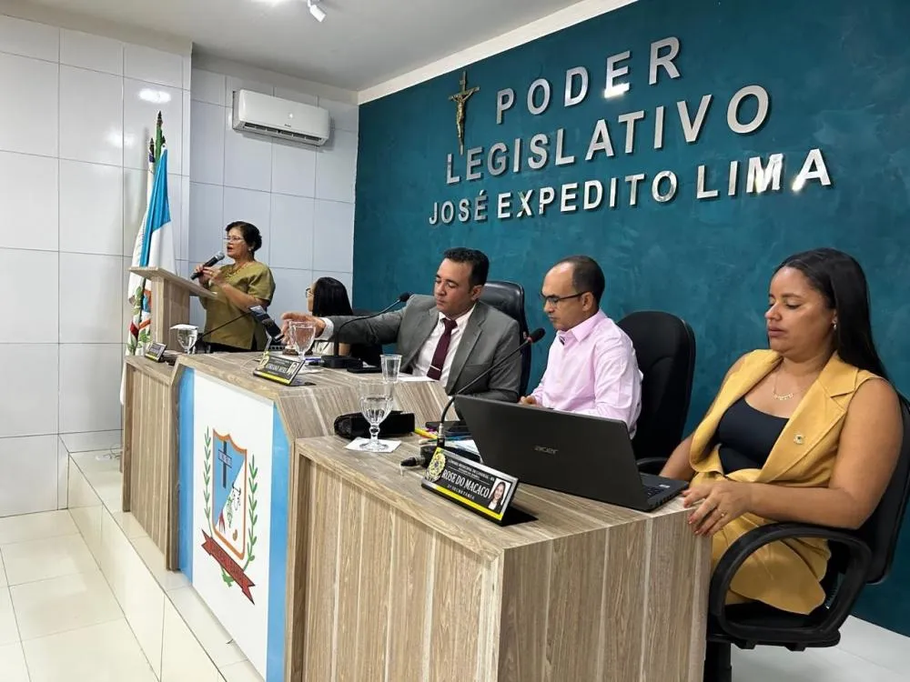 Sessão solene em Candeal destaca protagonismo feminino e reúne autoridades em homenagem ao mês da mulher