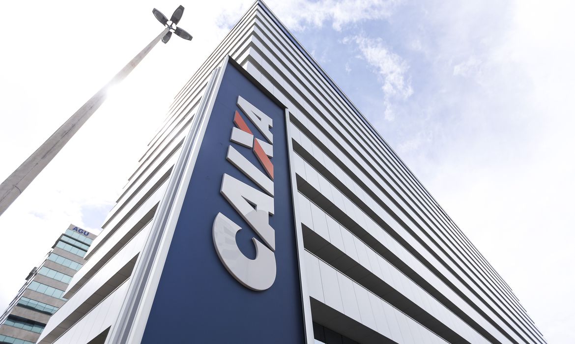 Caixa paga abono salarial para nascidos em setembro