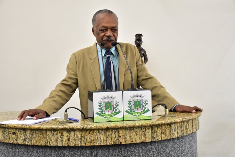 Por falta de matéria-prima, asfaltamento de ruas é paralisado no Caseb