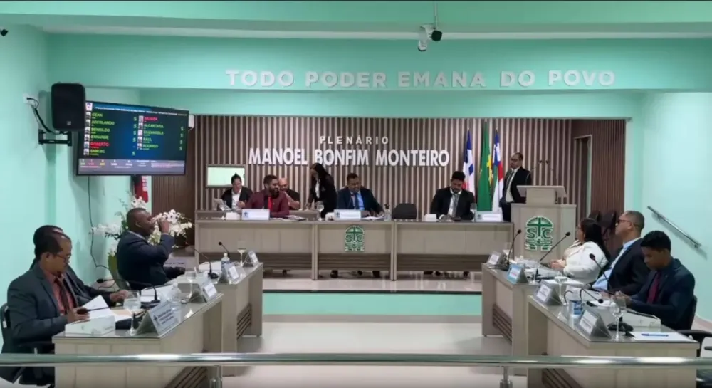 Câmara de Vereadores de Santa Cruz Cabrália seria uma das afetadas caso PEC fosse aprovada no Congresso - Foto: Reprodução/YouTube