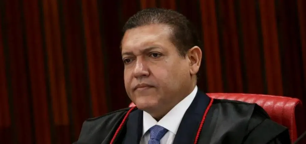 TSE elege Nunes Marques presidente; André Mendonça será vice