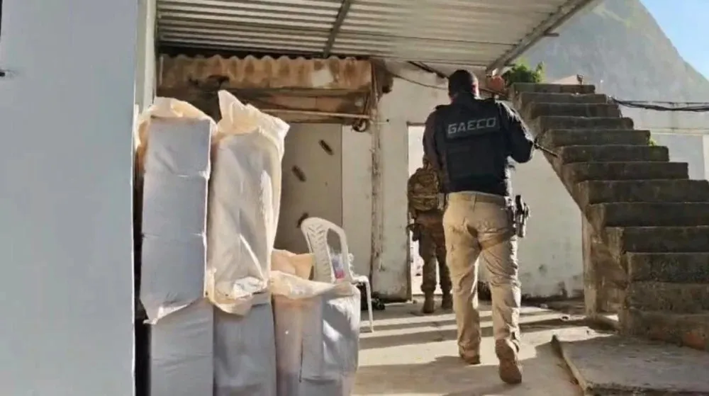 Operação prende operadora financeira de facção baiana no Rio de Janeiro