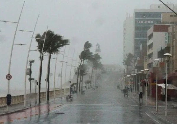Inema prorroga alerta de chuvas e amplia áreas sob risco na Bahia