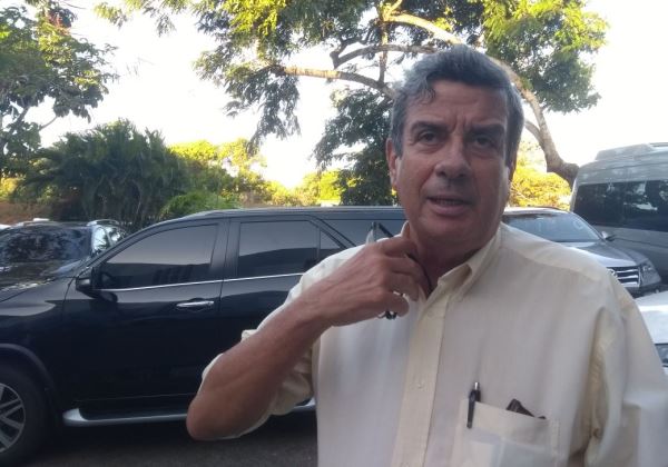 Tribunal de Contas dos Municípios multa Colbert Martins por irregularidades em licitação