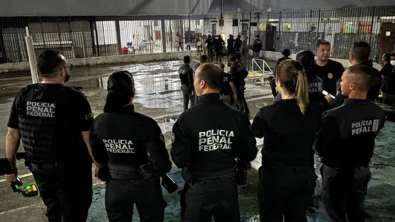 Megaoperação sacode celas da Penitenciária Lemos Brito, em Salvador