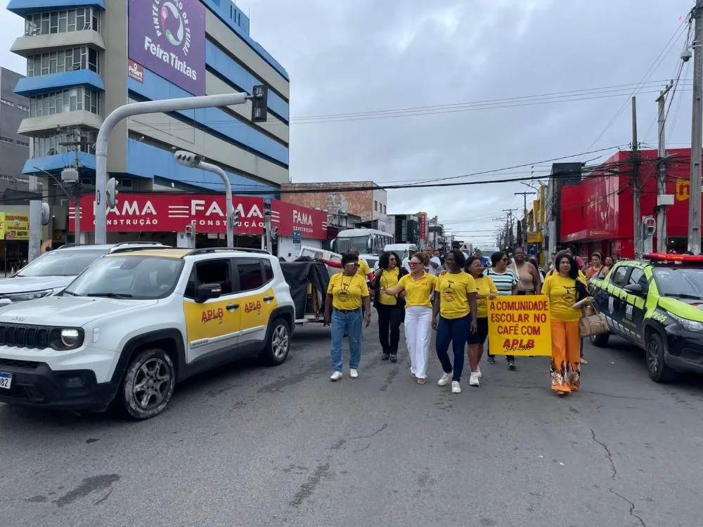 Professores protestam na Câmara contra aprovação de precatórios do Fundef sem juros
