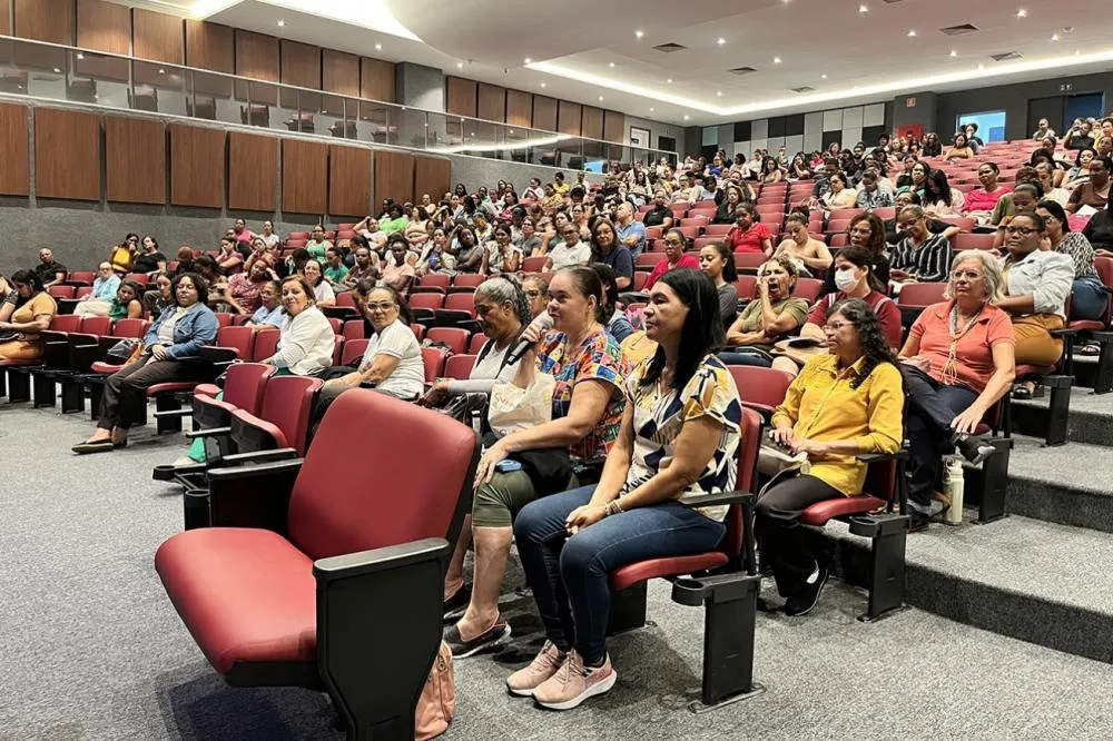 Seduc promove formação sobre prática pedagógica inclusiva para cuidadores