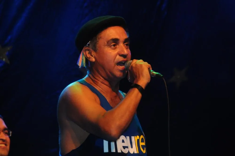 ALBA aprova homenagem e teatro do Centro de Convenções de Feira terá nome de Carlos Pitta