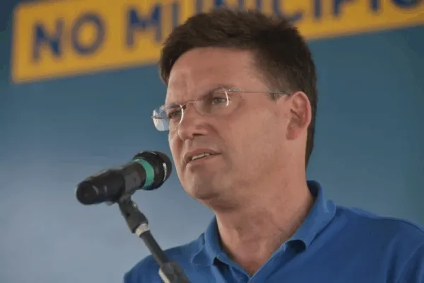 João Roma critica decisão de Moraes e fala em “afronta” ao Congresso