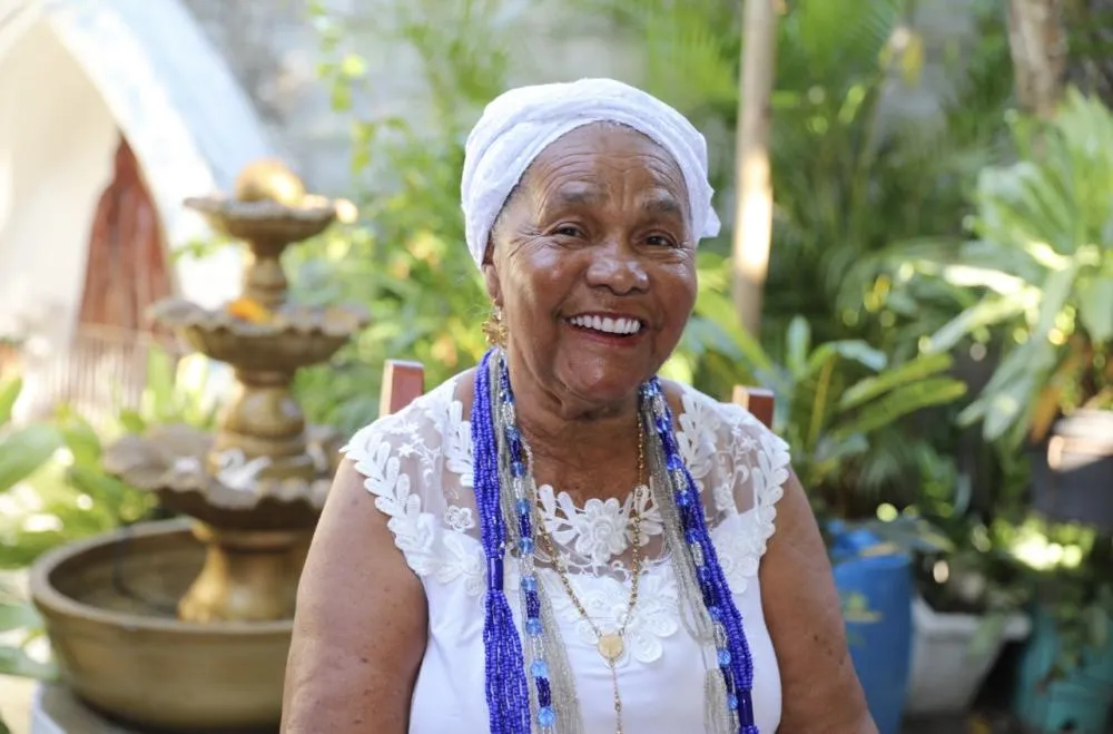 Uefs reverencia saberes ancestrais com título para Mãe Maria Pequena de Ogum