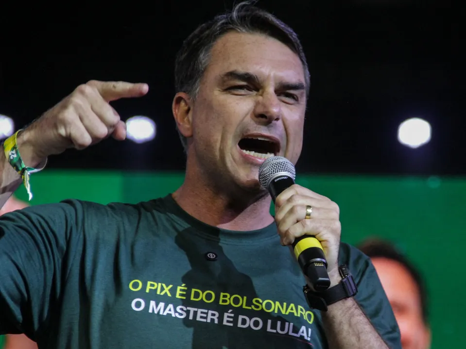 Flávio diz que Lula fez “lobby” para o CV e o PCC nos Estados Unidos
