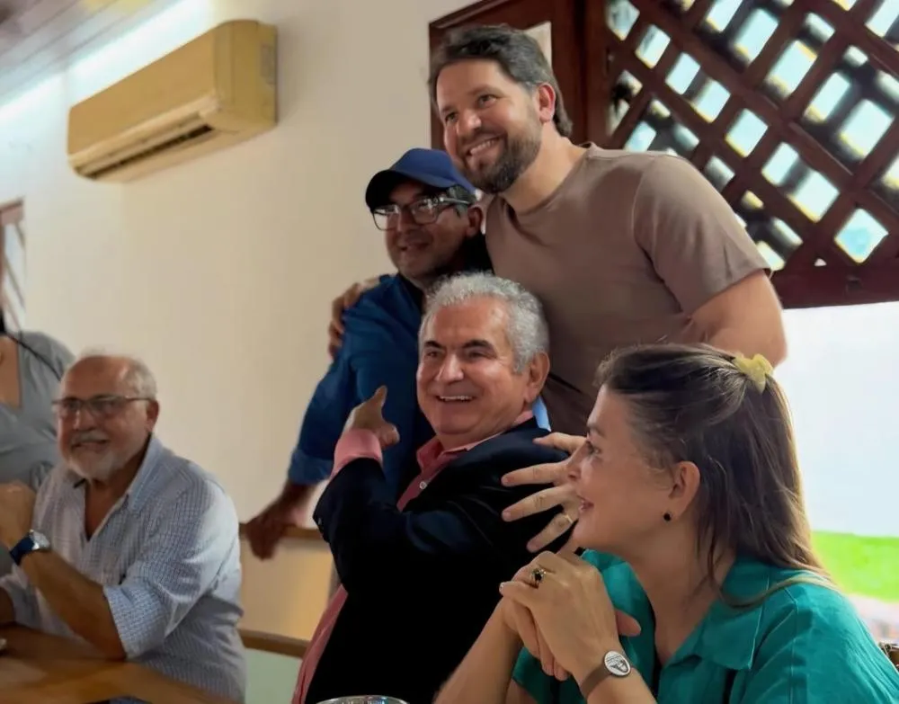 Luiz Argôlo recebe Angelo Coronel e participa da Marcha para Jesus em Alagoinhas