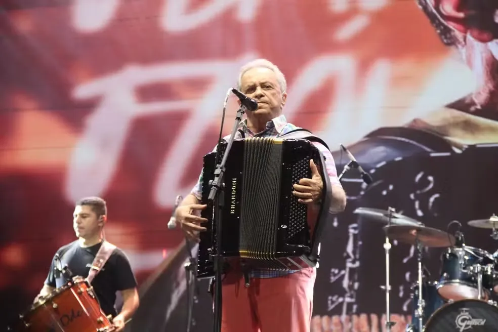 Flávio José divulga agenda de shows no São João e deixa Bahia fora da programação