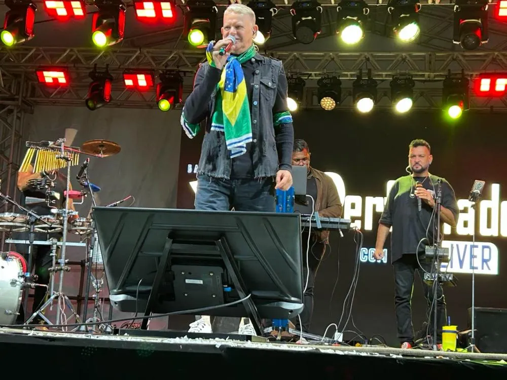 Zé Oliver exalta acolhimento do público de Santo Amaro e defende valorização dos artistas locais