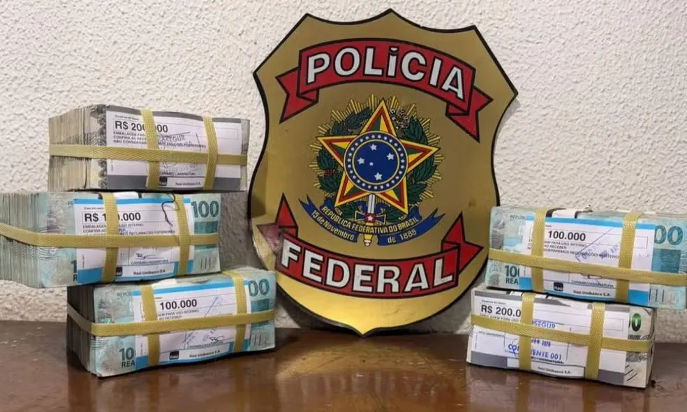 Suspeito de lavagem de dinheiro é preso com R$ 700 mil em espécie na Bahia