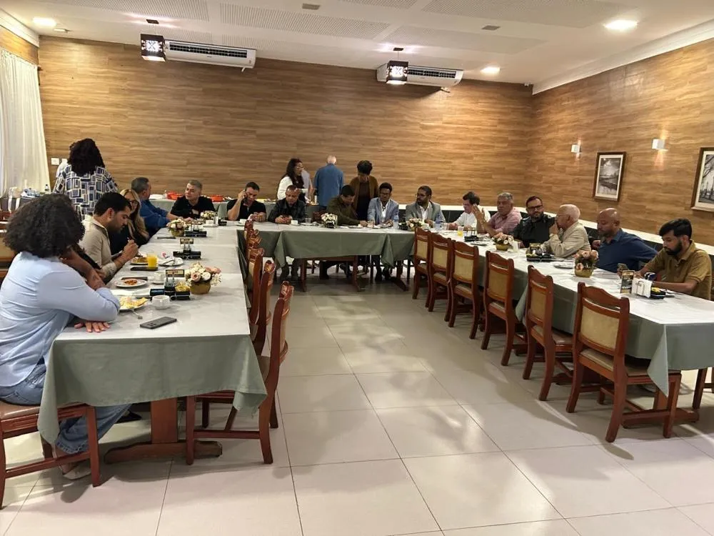 Prefeitos do Portal do Sertão alinham estratégias para pré-campanha de Jerônimo Rodrigues e reforçam apoio à reeleição do governador