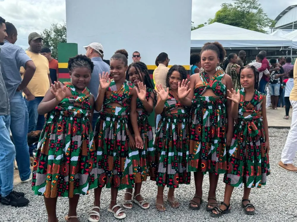 Arte, poesia, ancestralidade e educação marcam a reinauguração da Escola Municipal Quilombola Valdir Mamona