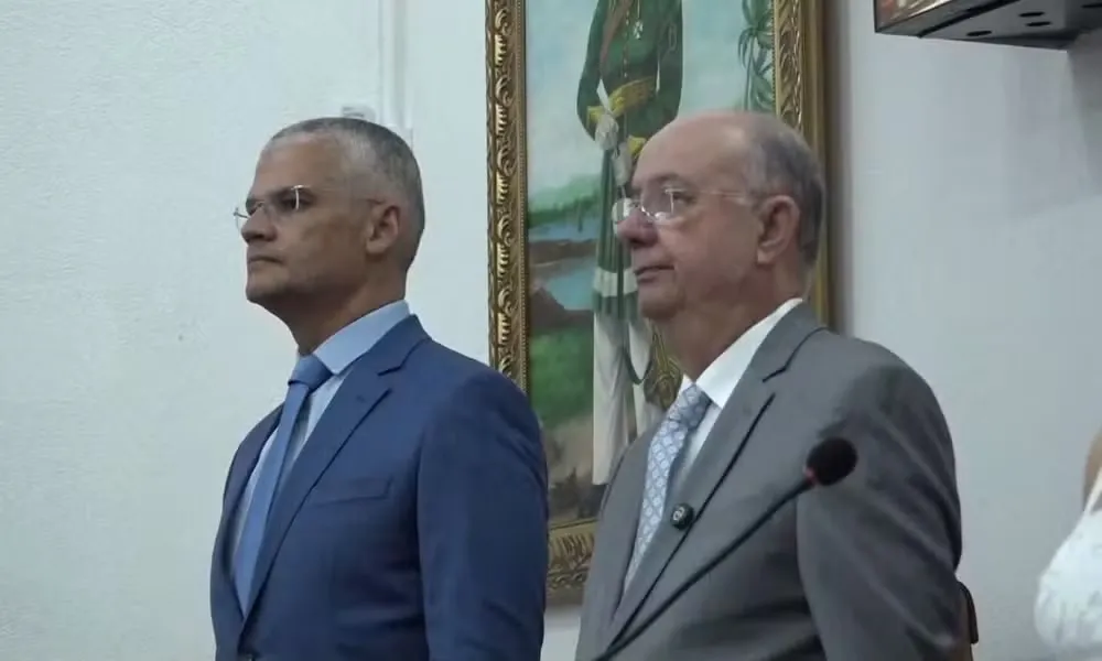Pablo Roberto e José Ronaldo em sua posse - Foto: Reprodução/TV Subaé