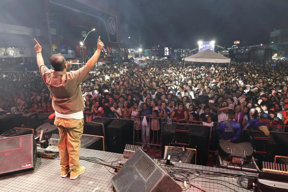 Fé e louvor marcam encerramento da 31ª Marcha para Jesus em Feira de Santana
