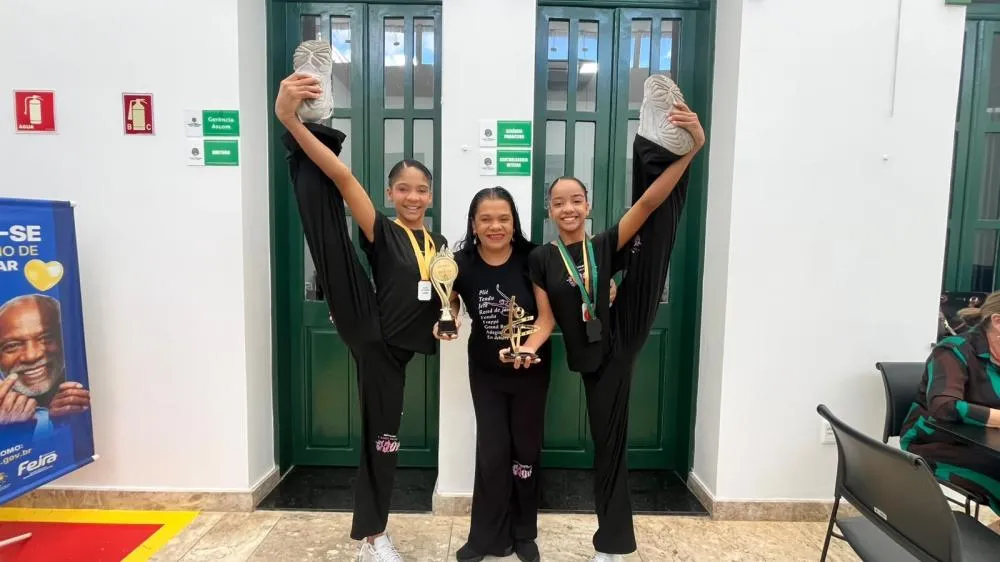 Projeto social de dança busca apoio para levar bailarinas de Feira de Santana a competições nacionais e internacionais
