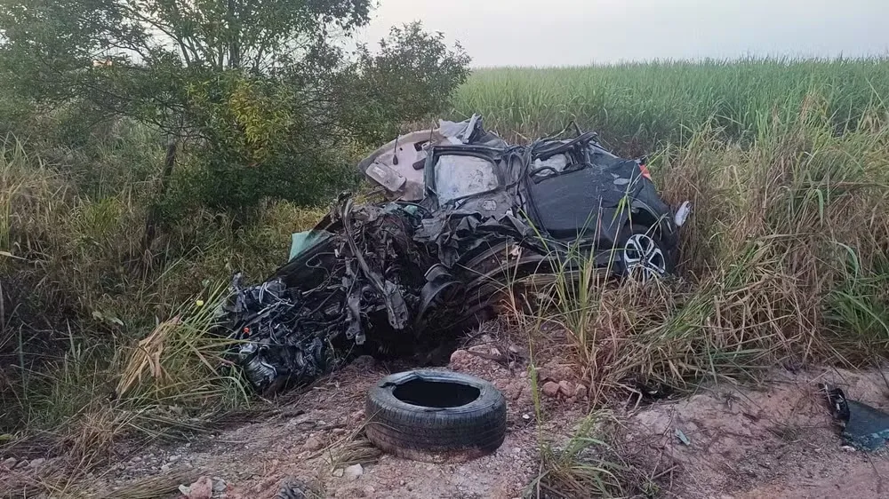 Quatro pessoas morrem após batida entre dois carros no sul da Bahia