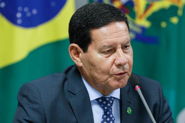 Divulgação de queimadas está superdimensionada, diz Mourão