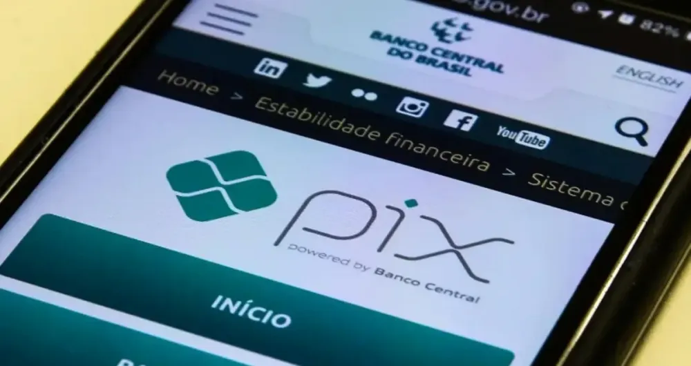 Governo Lula pretende adotar medidas contra juros do Pix e cartão - Foto: Marcello Casal Jr/Agência Brasil