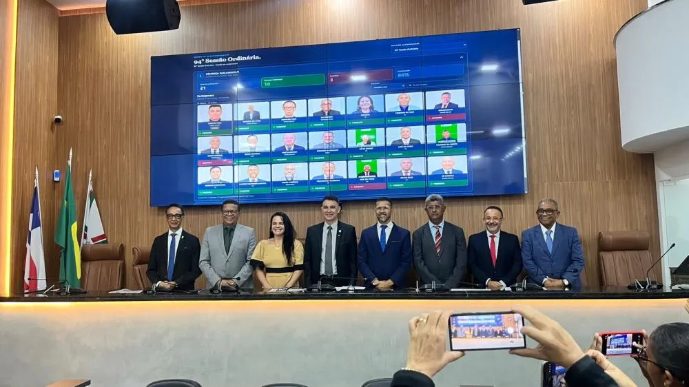 Marcos Lima é reconduzido por unanimidade à presidência da Câmara de Feira de Santana