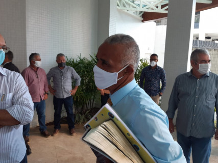 Salvador: Em plano de governo, Pastor Isidório sugere “Cristoval” depois do carnaval