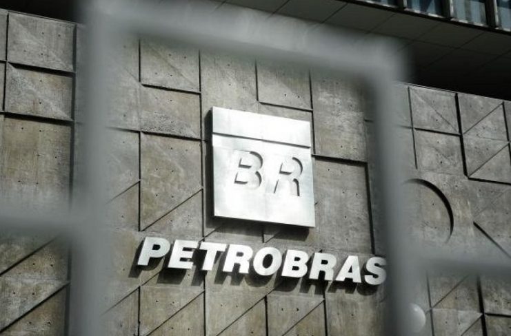 STF libera Petrobras a vender refinarias sem autorização do Congresso