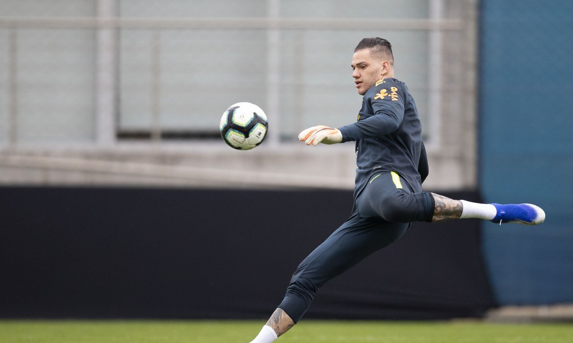 Seleção: Ederson substitui Alisson, cortado após lesão no ombro