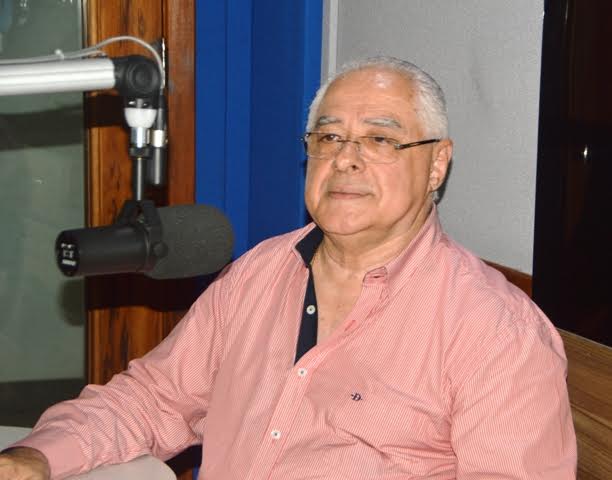 Deputado federal por 6 mandatos, Jairo Carneiro (pai) rechaça retorno ao pleito