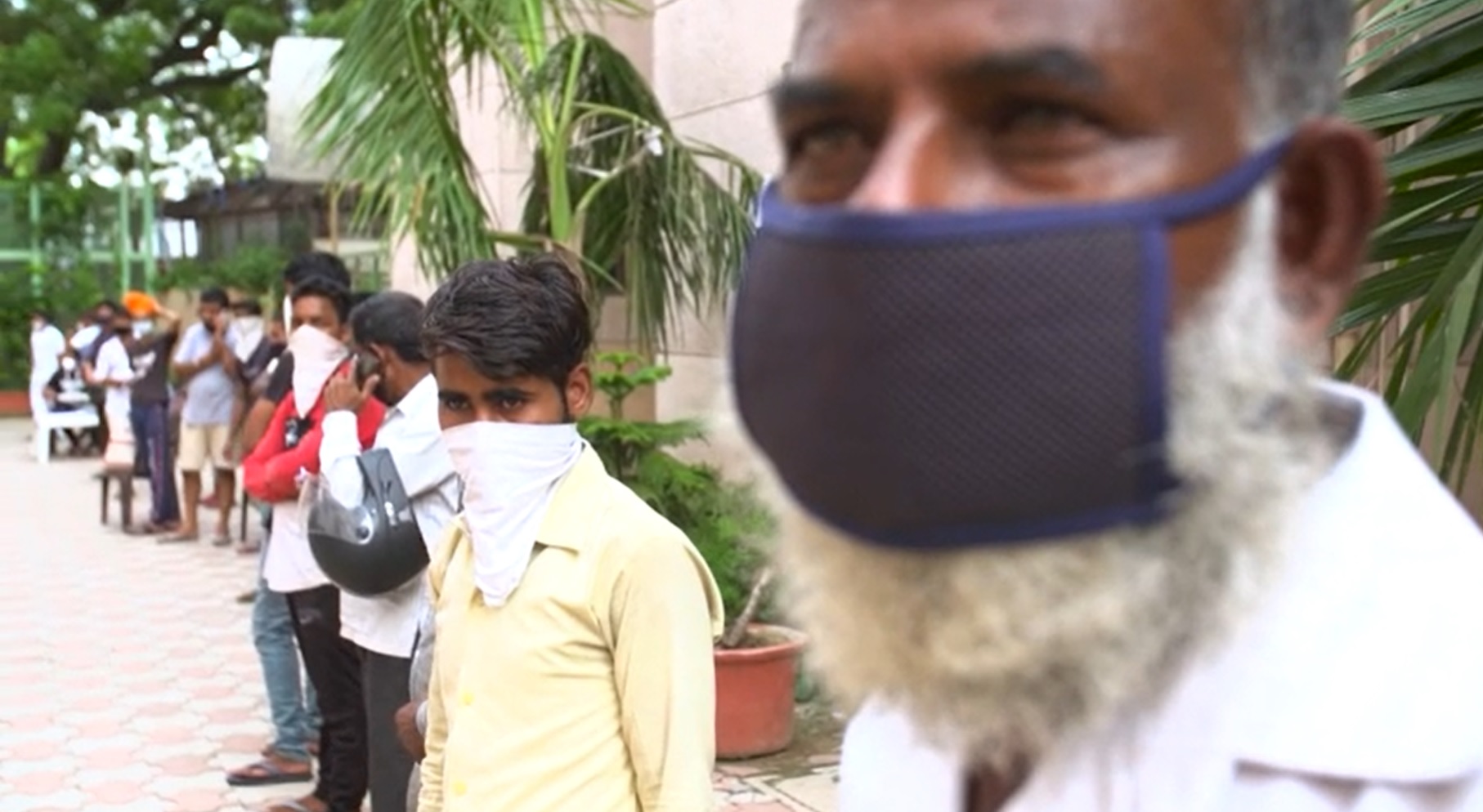 Mundo tem recorde de novos casos diários de Covid-19