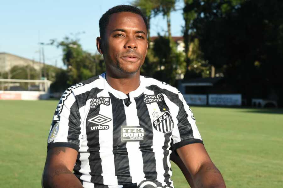 Santos e Robinho suspendem contrato